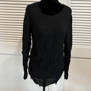 Chic Black Textured Women's Blouse